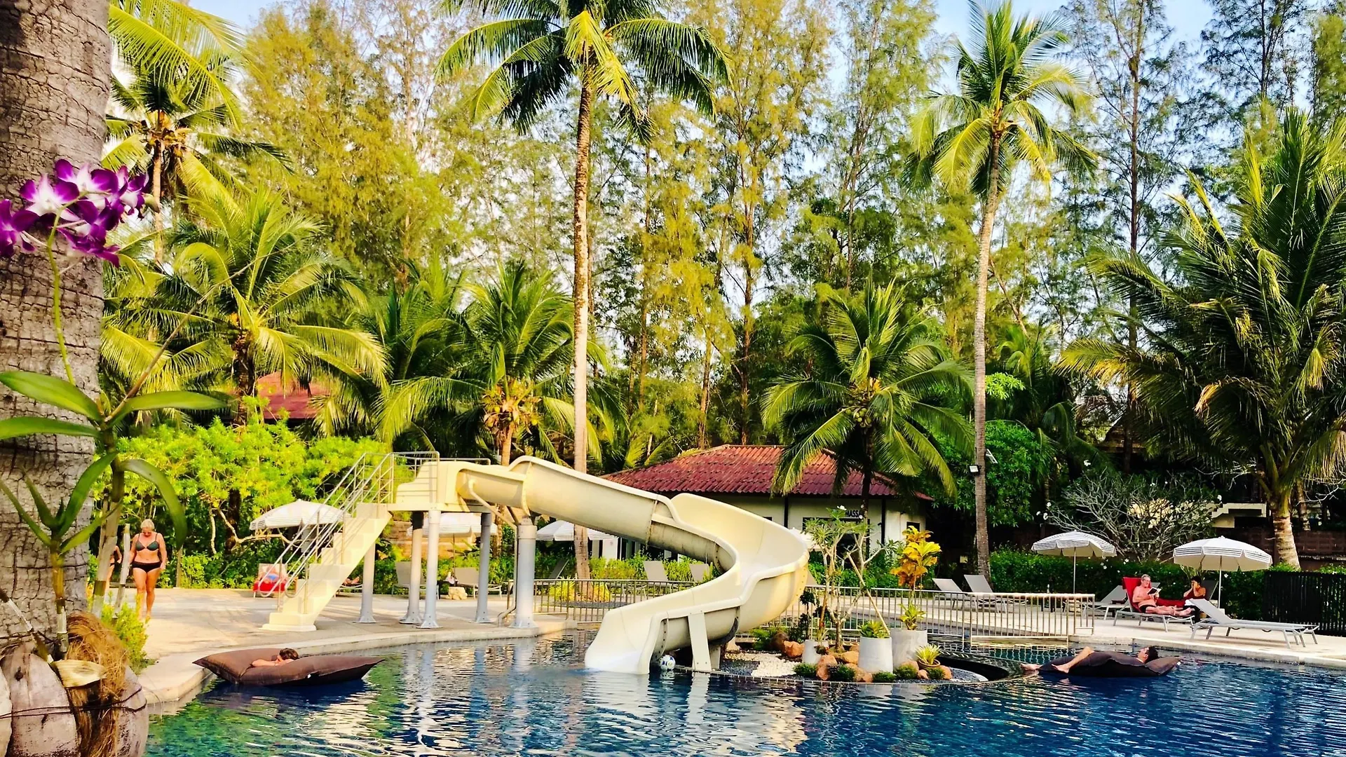 Palm Galleria Resort Кхаулак