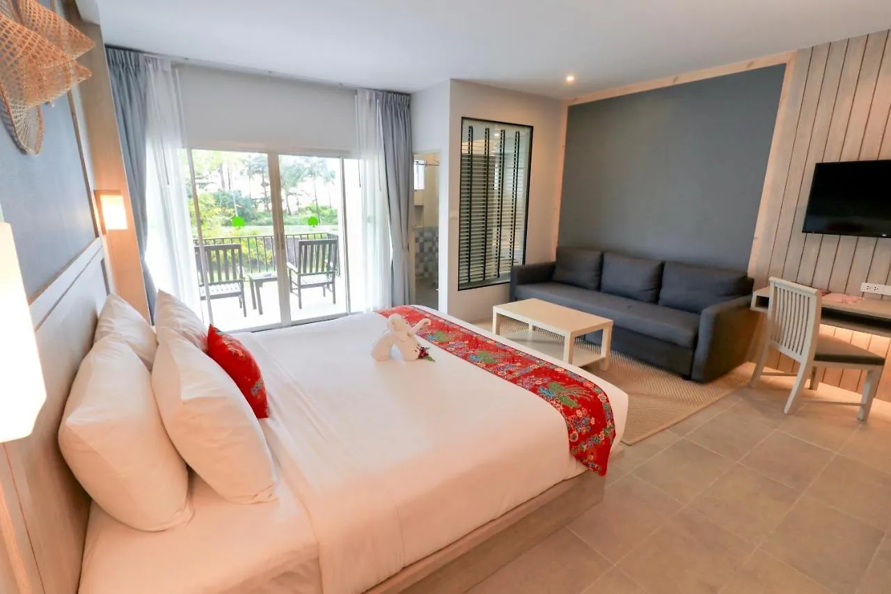 Palm Galleria Resort Кхаулак
