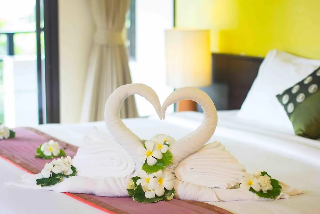 Palm Galleria Resort Кхаулак