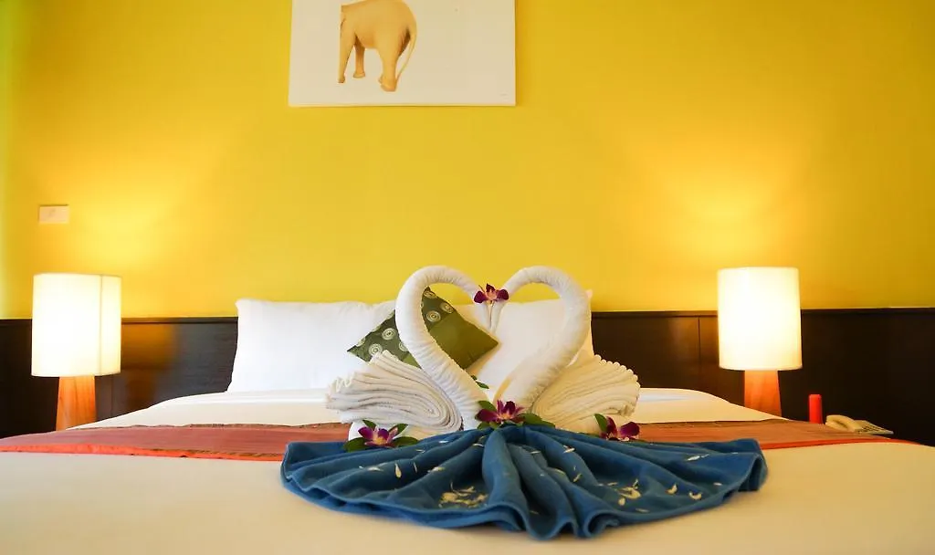 Palm Galleria Resort Кхаулак